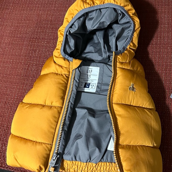 — - Picture 4 of 8